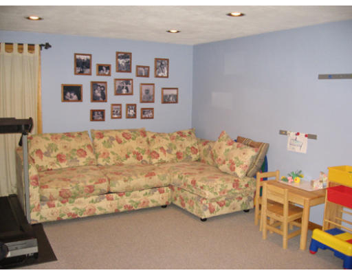 3 Parmenter Road Hudson, MA 01749 - Photo 15 of 22 Gallery Image 15