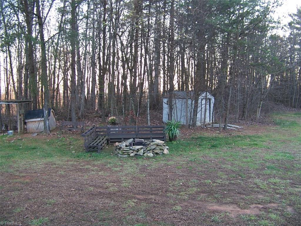 690 Jim Hill Road Pilot Mountain, NC 27041 - Photo 20 of 21 Gallery Image 20