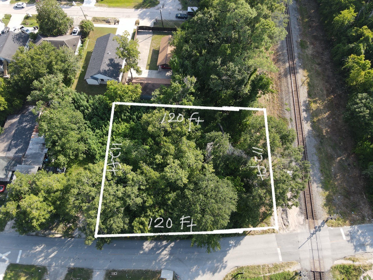 6606 Weaver Road Houston, TX 77028 - Photo 1 of 9