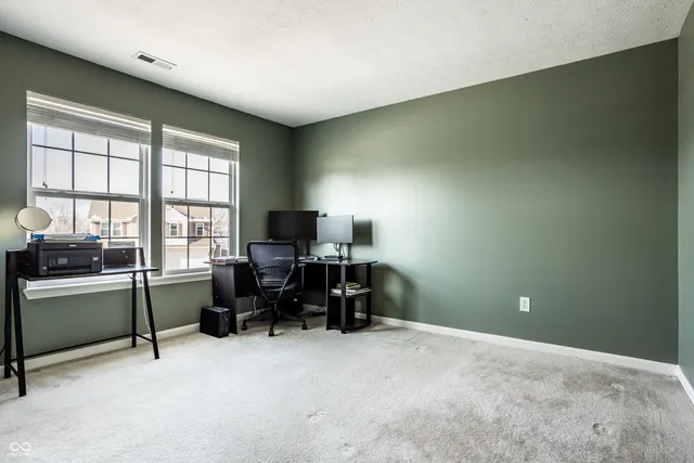 $368,500 | 6127 North Woods Edge Drive, McCordsville, IN 46055