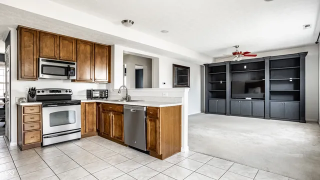 $368,500 | 6127 North Woods Edge Drive, McCordsville, IN 46055