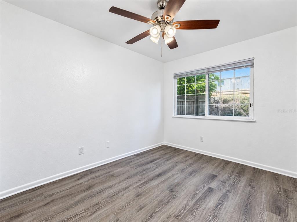 6207 Southwest 11th Place, Unit B Gainesville, FL 32607 - Photo 8 of 13 Gallery Image 8