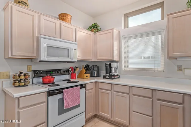 $3,800 | 14113 West Robertson Drive, Sun City West, AZ 85375