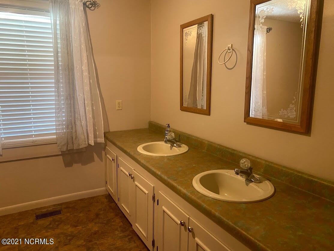 7501 X Way Road Gibson, NC 28343 - Photo 17 of 28 down bath 2