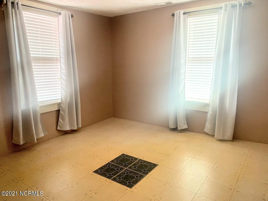 7501 X Way Road Gibson, NC 28343 - Photo 26 of 28 bed 3