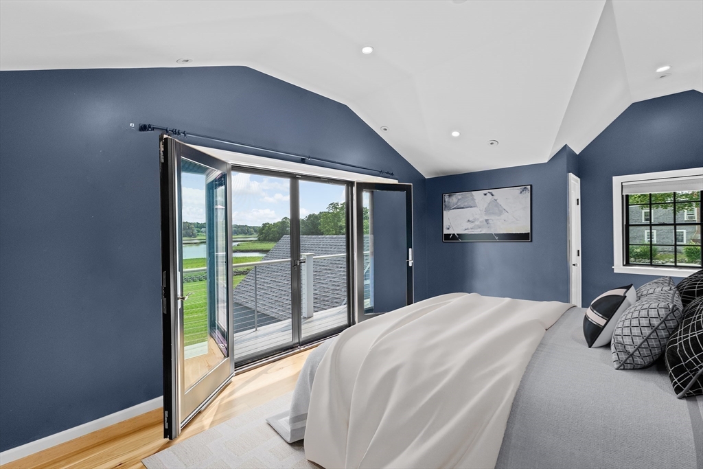 392 South Main Street Cohasset, MA 02025 - Photo 21 of 38