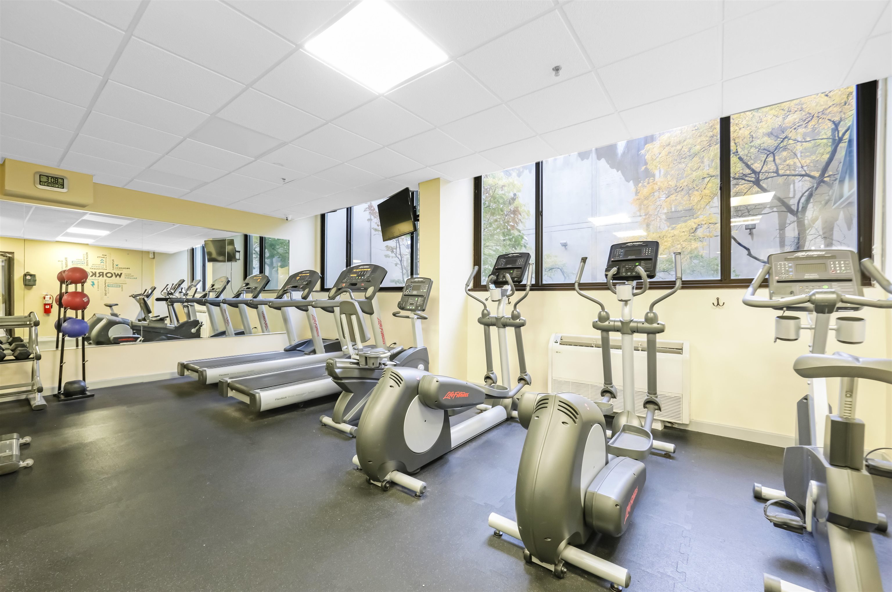 45 River Drive South, Unit 2007 Jersey City, NJ 07310 - Photo 14 of 22