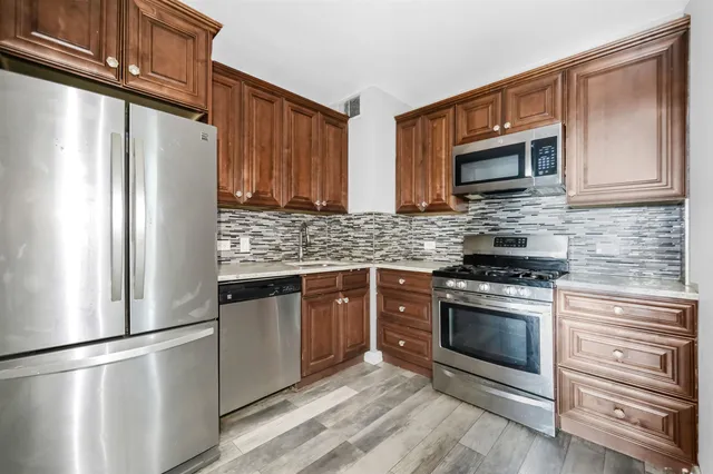 $2,900 | 45 River Drive South, Unit 2007, Jersey City, NJ 07310