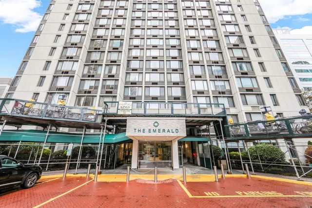 $2,900 | 45 River Drive South, Unit 2007, Jersey City, NJ 07310