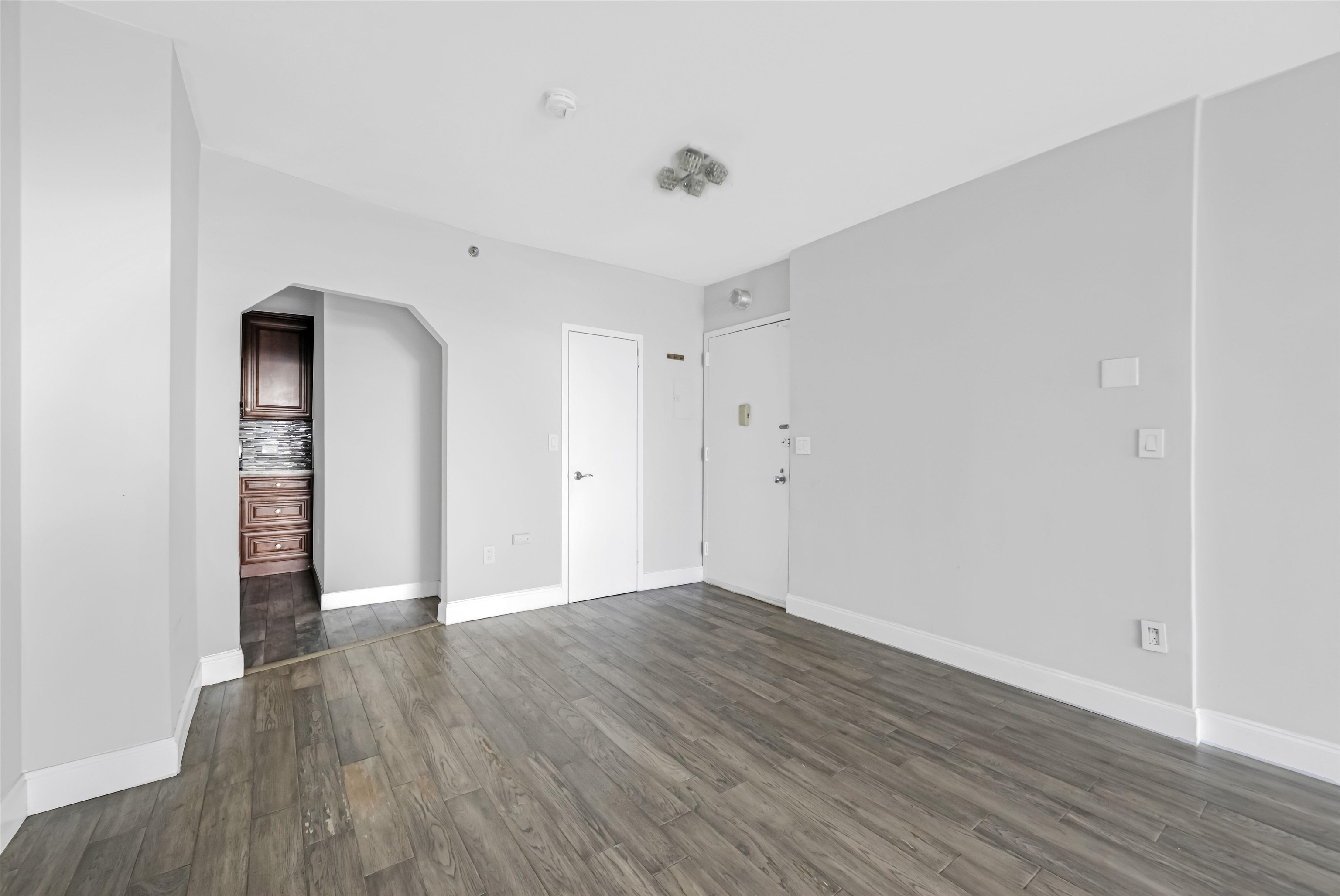 45 River Drive South, Unit 2007 Jersey City, NJ 07310 - Photo 8 of 22