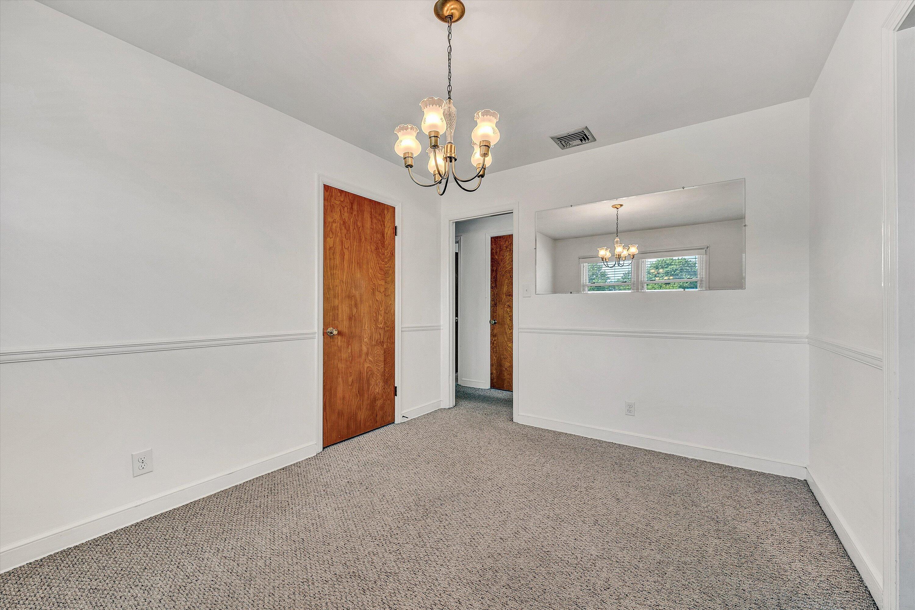 5602 Green Ridge Road Northwest Roanoke, VA 24019 - Photo 17 of 38 16-DSC04294