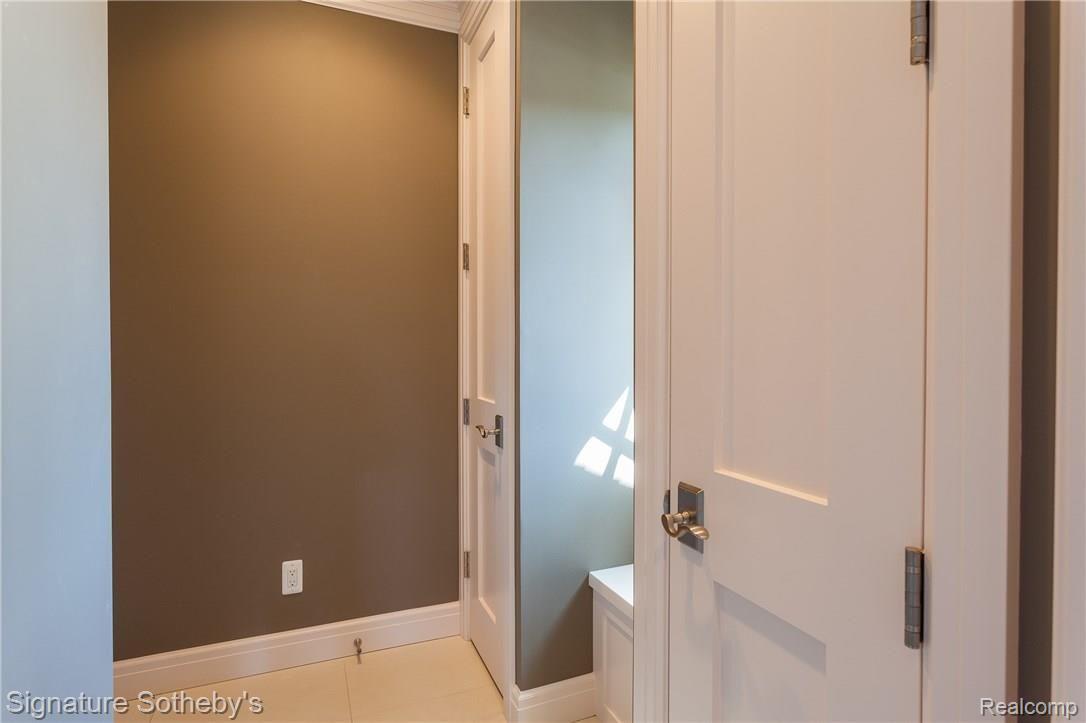 3816 Poppleton Street Troy, MI 48084 - Photo 12 of 52 IMG_9684.jpg