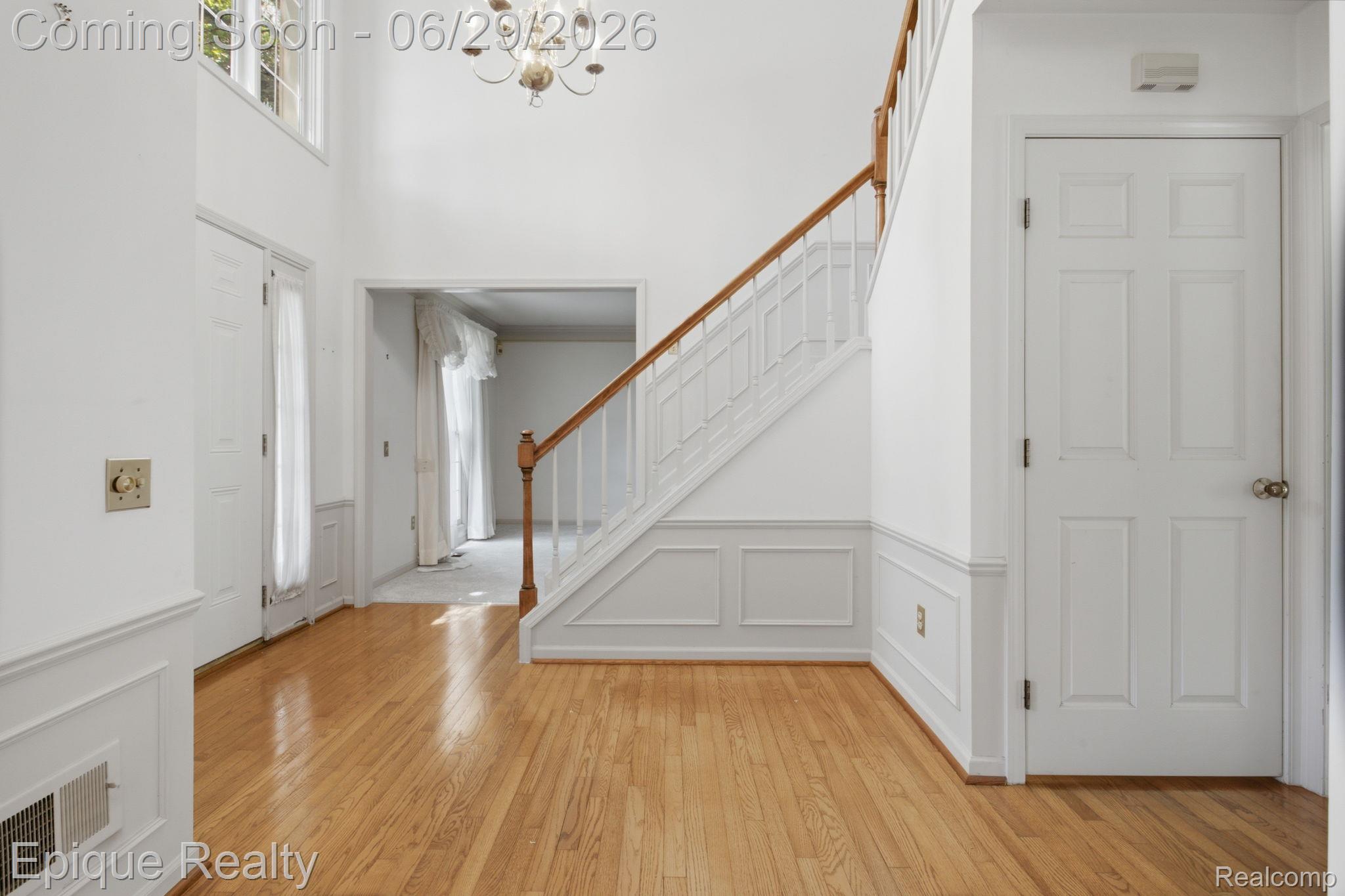 3261 Windwood Road West Bloomfield, MI 48324 - Photo 6 of 40 12-web-or-mls-_17A7414 Mark Thomas Hubble.jpg