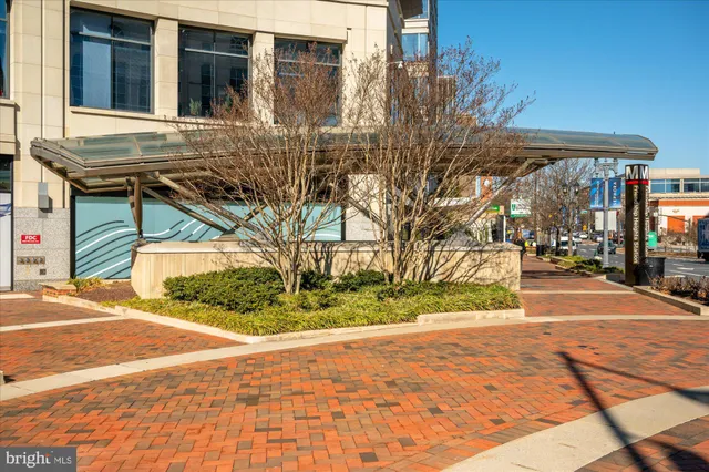 a car parked in front of a store
