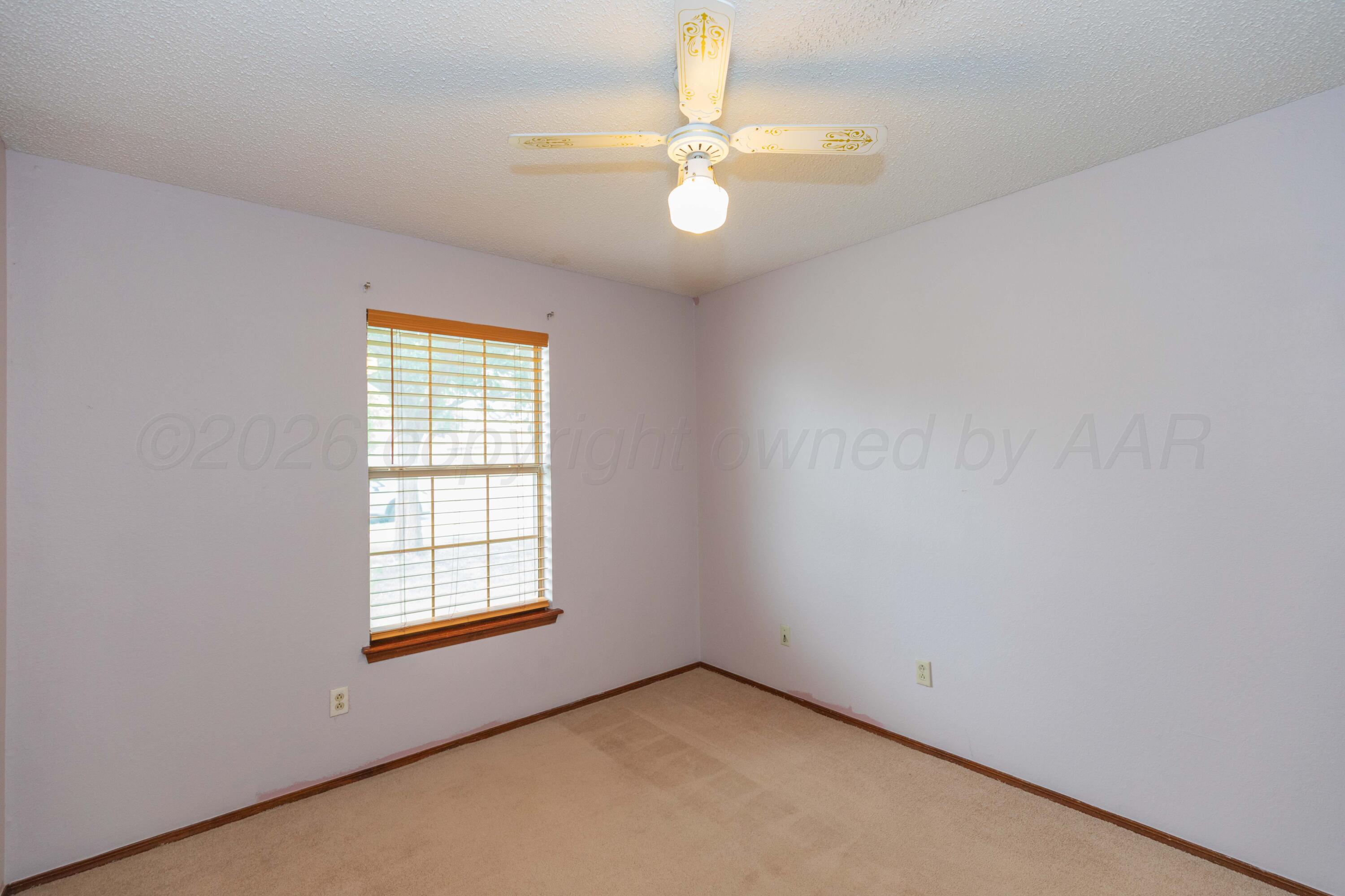 4206 Relatta Avenue Amarillo, TX 79110 - Photo 23 of 40 BEDROOM 3 VIEW 2