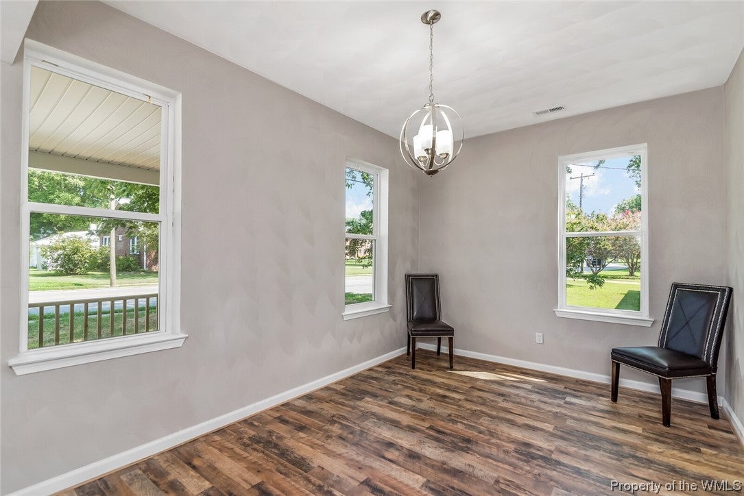 153 Beach Road Hampton, VA 23664 - Photo 11 of 34 Gallery Image 11