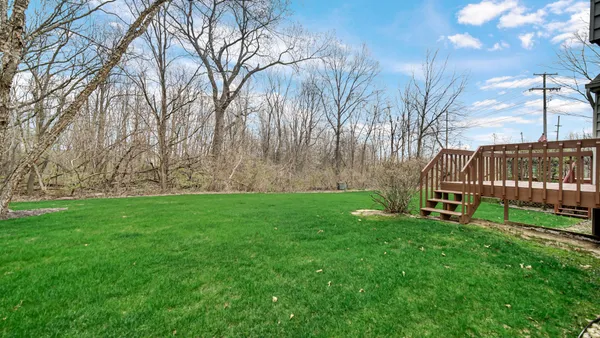 $284,900 | 3808 Chimney Hill Drive, Valparaiso, IN 46383