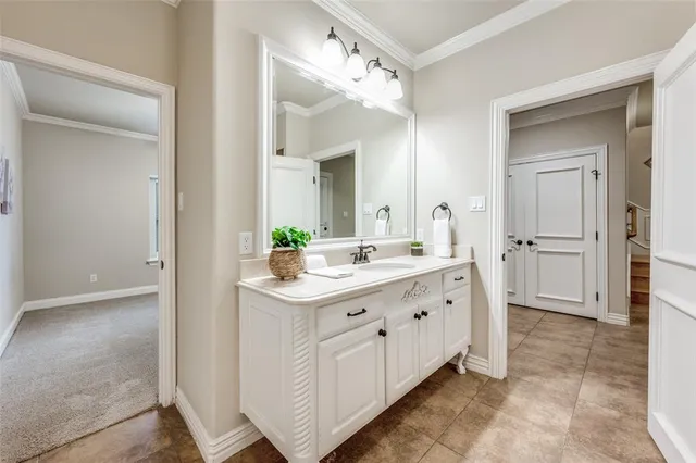 $3,200 | 632 Rockingham Drive, Irving, TX 75063