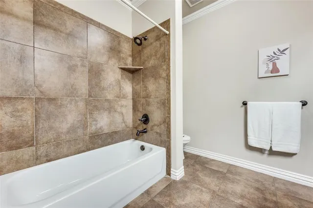 $3,200 | 632 Rockingham Drive, Irving, TX 75063