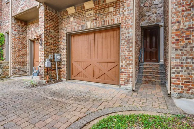 $3,200 | 632 Rockingham Drive, Irving, TX 75063