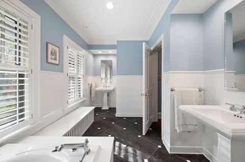 $3,275,000 | 2855 Sheridan Place, Evanston, IL 60201