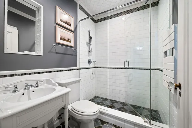 $3,275,000 | 2855 Sheridan Place, Evanston, IL 60201