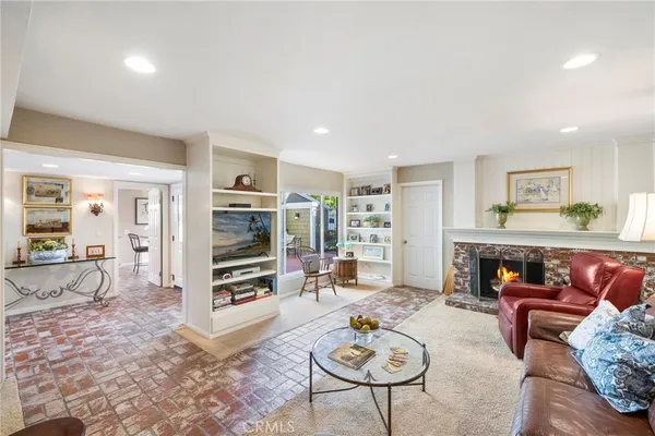 $1,998,800 | 23 Rainbow Falls, Irvine, CA 92603