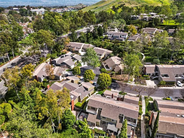 $1,998,800 | 23 Rainbow Falls, Irvine, CA 92603