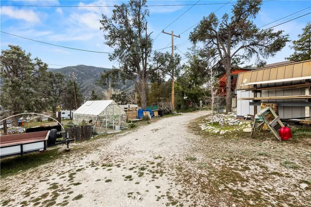 $479,999 | 921 Piru Way, Frazier Park, CA 93225