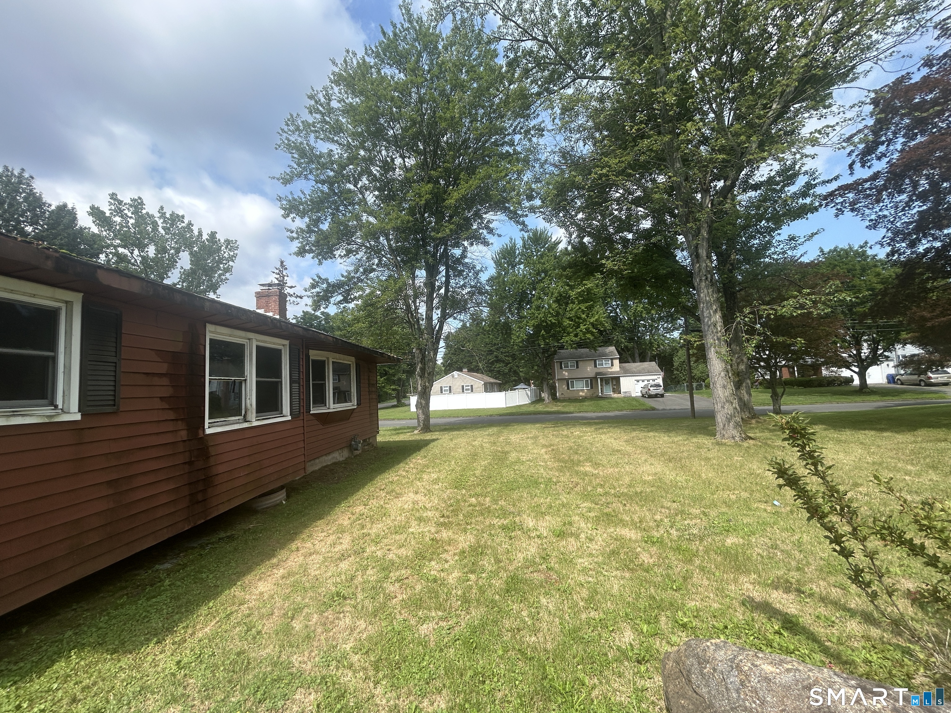 34 Brookside Road Newington, CT 06111 - Photo 8 of 34