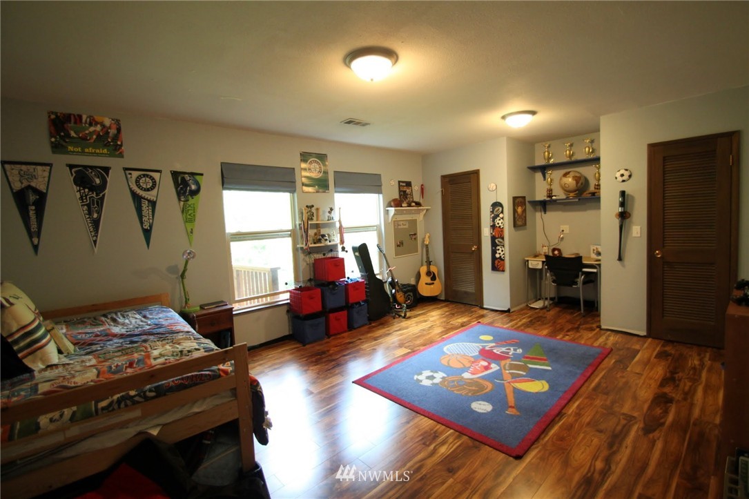 9005 Ridgeview Circle West University Place, WA 98466 - Photo 18 of 25 Gallery Image 18