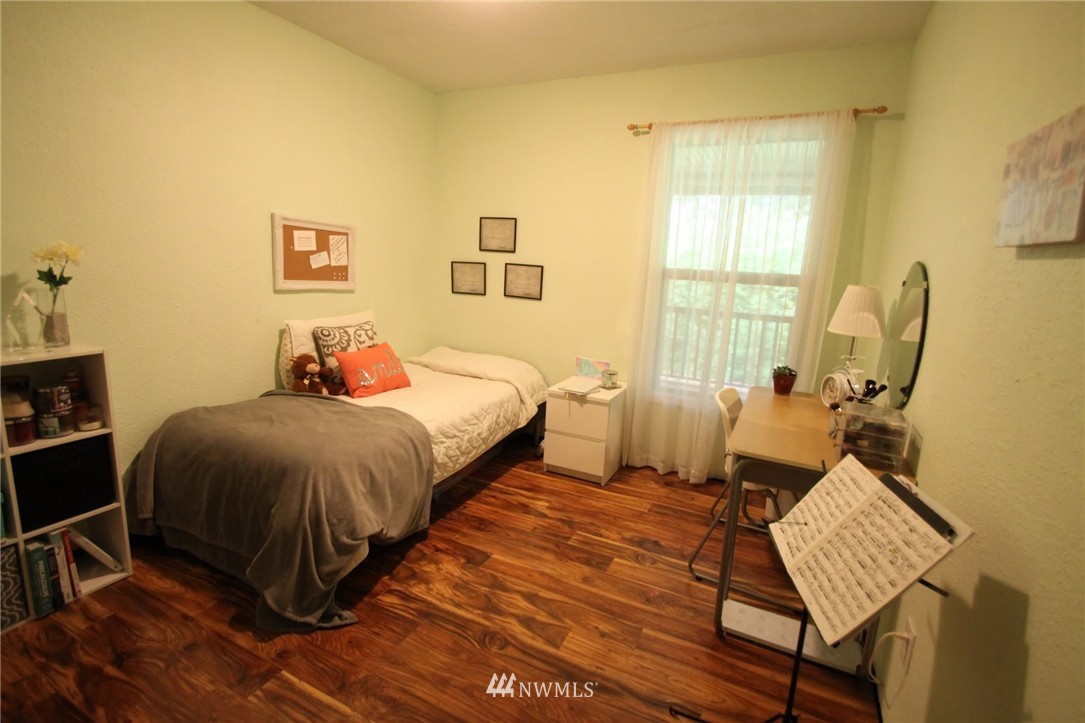 9005 Ridgeview Circle West University Place, WA 98466 - Photo 20 of 25 Gallery Image 20