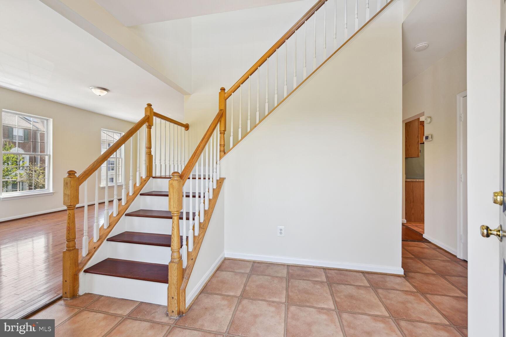 2516 James Maury Drive Herndon, VA 20171 - Photo 10 of 25