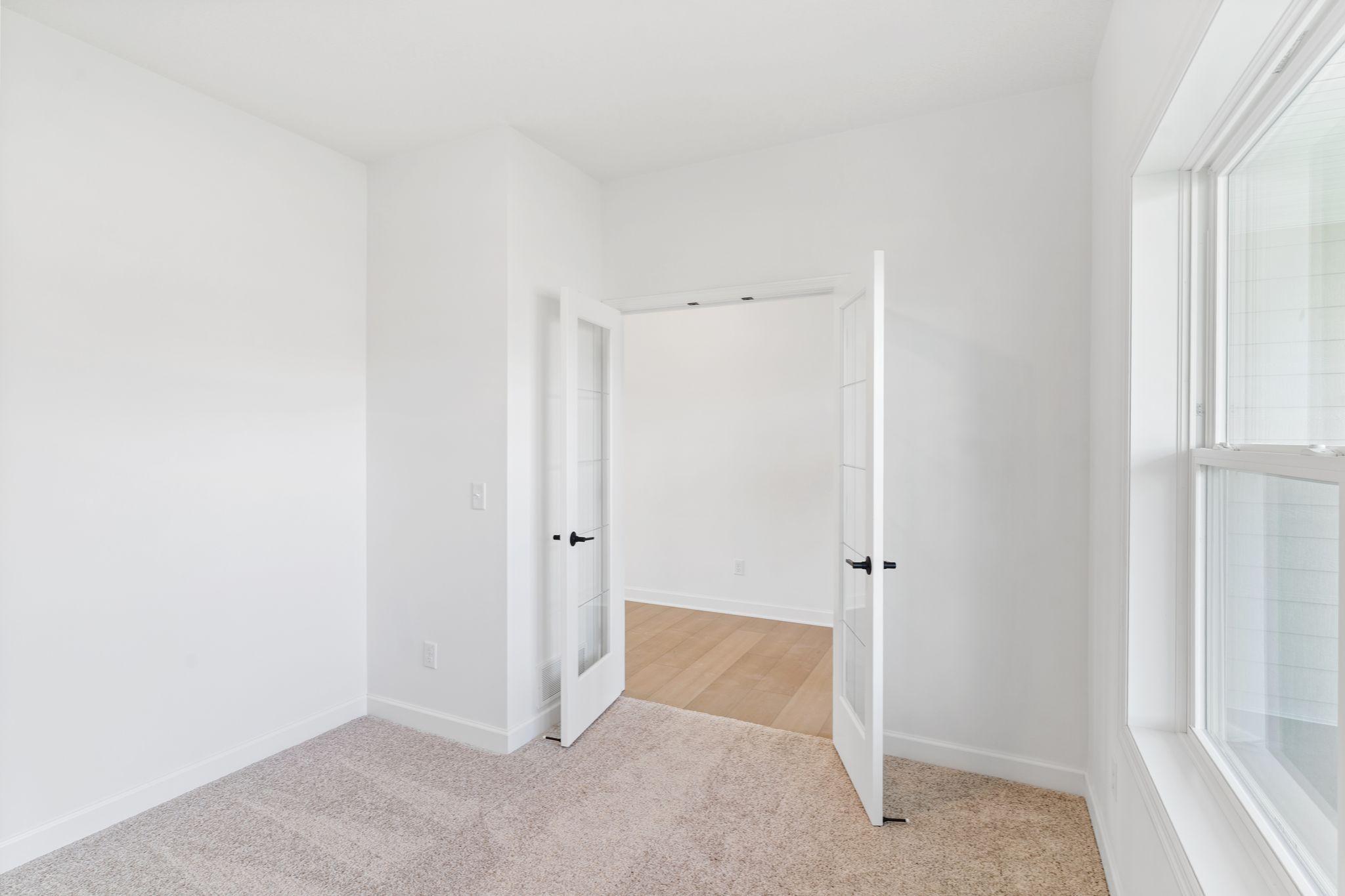 905 Milborne Lane Northwest Rochester, MN 55901 - Photo 13 of 28