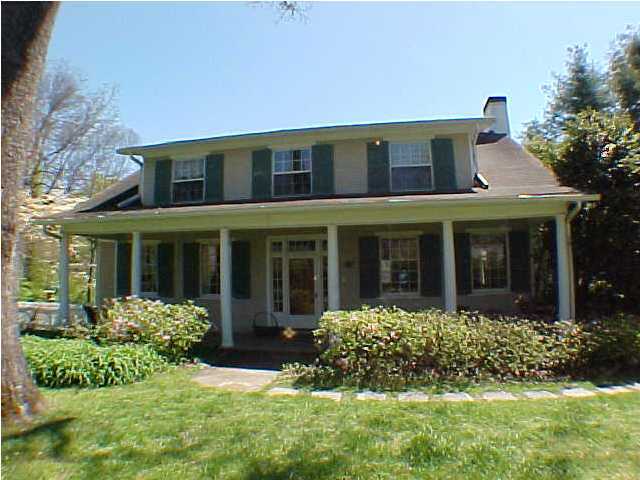 726 Old Dallas Road Chattanooga, TN 37405 - Photo 1 of 9 Primary Photo