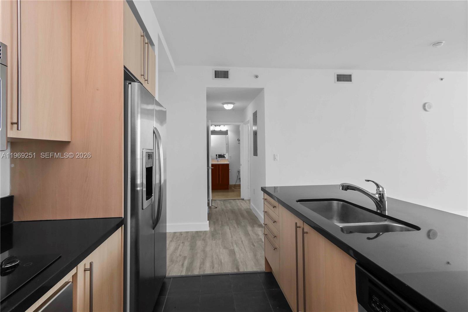 79 Southwest 12th Street, Unit 3002S Miami, FL 33130 - Photo 14 of 22