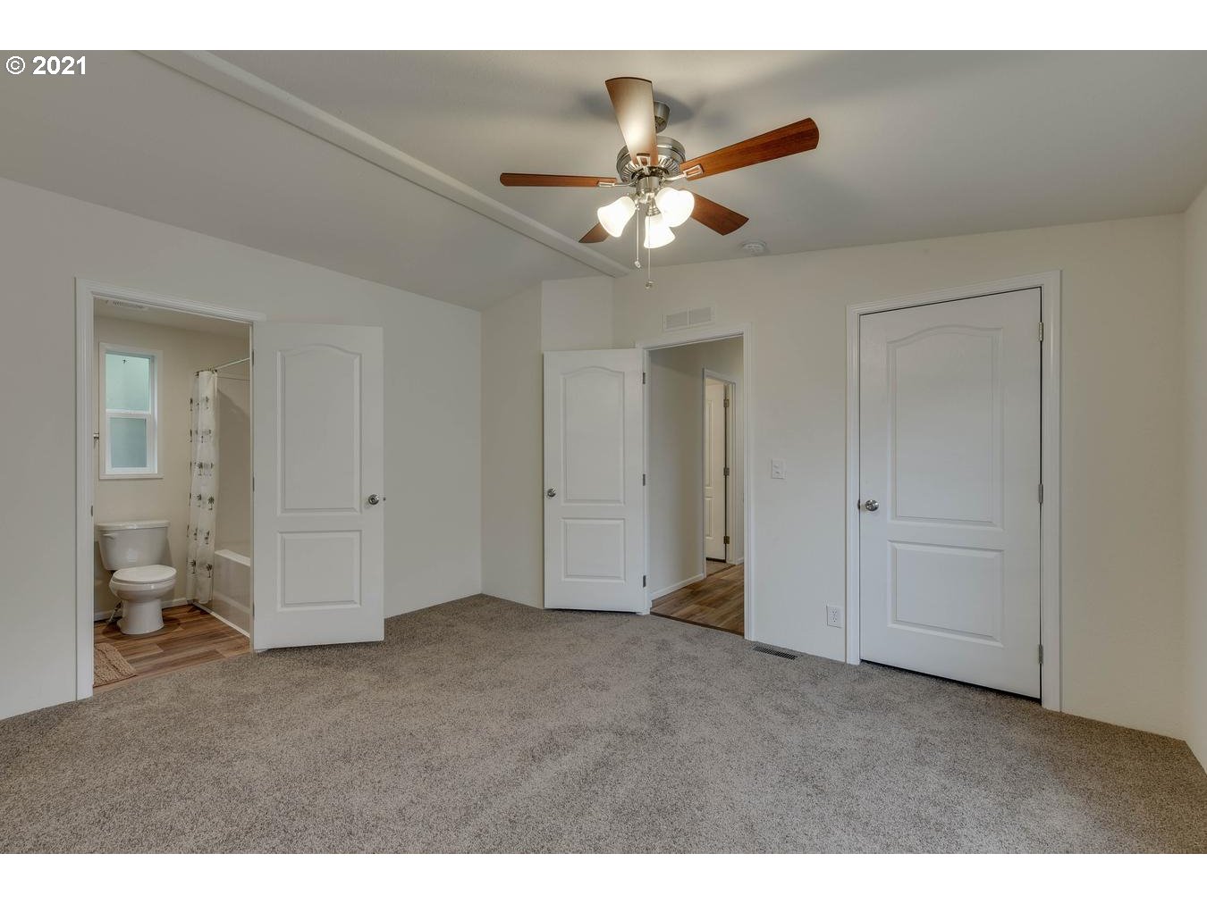 18780 South Central Point Road, Unit 8C Oregon City, OR 97045 - Photo 11 of 25 Gallery Image 11