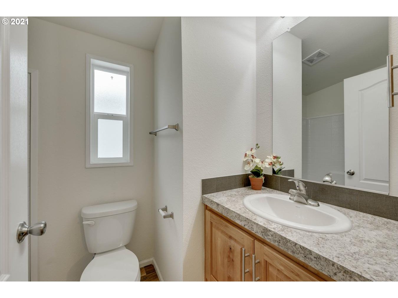 18780 South Central Point Road, Unit 8C Oregon City, OR 97045 - Photo 15 of 25 Gallery Image 15