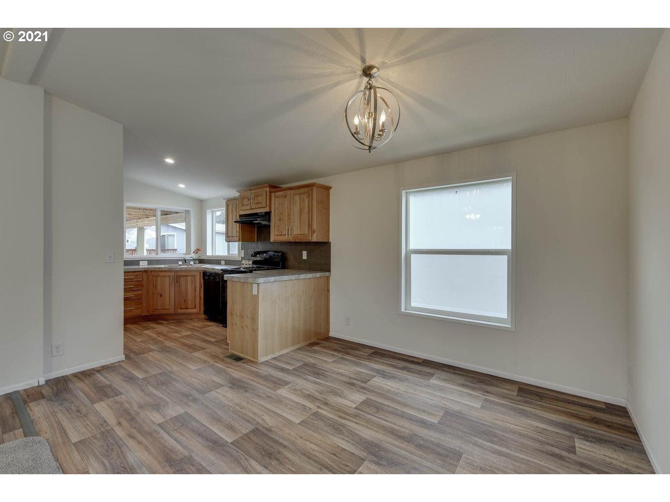 18780 South Central Point Road, Unit 8C Oregon City, OR 97045 - Photo 6 of 25 Gallery Image 6