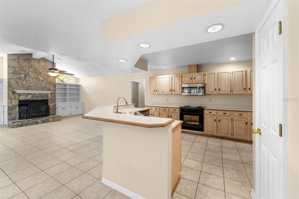 3208 Southwest 62nd Lane Gainesville, FL 32608 - Photo 10 of 48