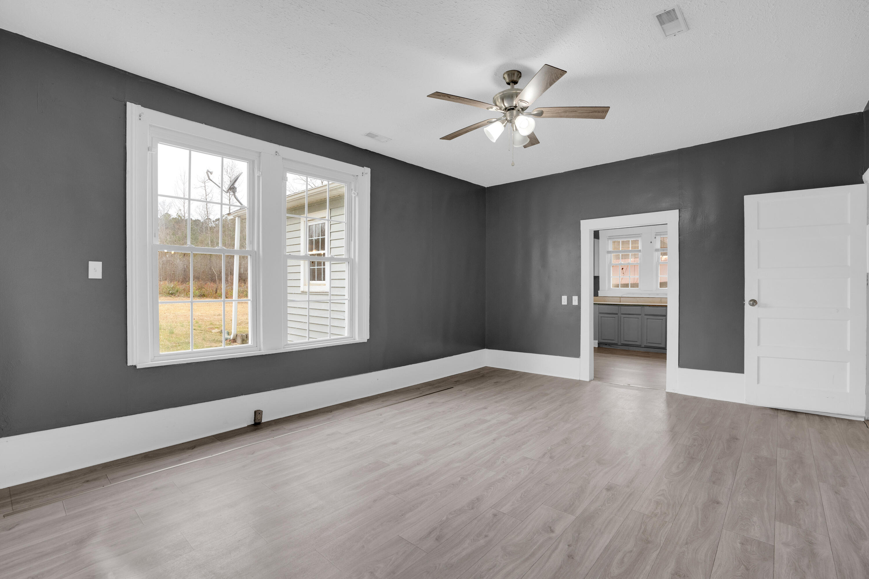 305 Scrimshaw Road Batesburg, SC 29006 - Photo 7 of 42
