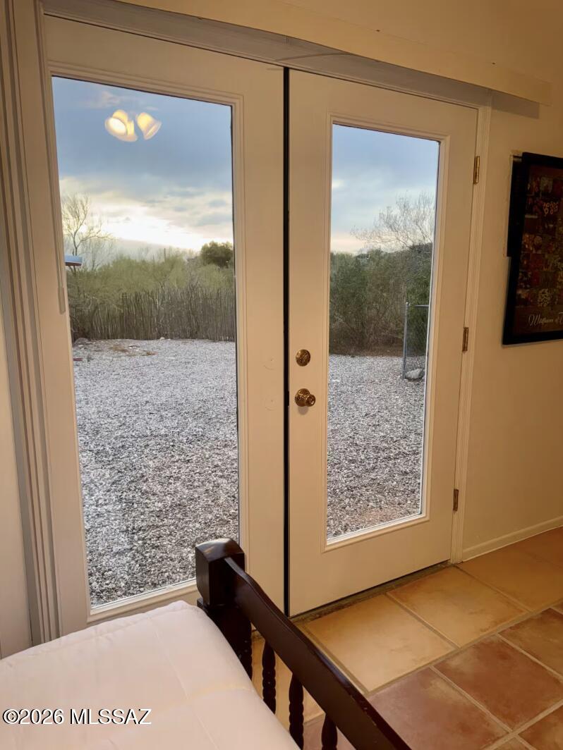 4415 North Swan Road Tucson, AZ 85718 - Photo 21 of 33 a view of a bathroom