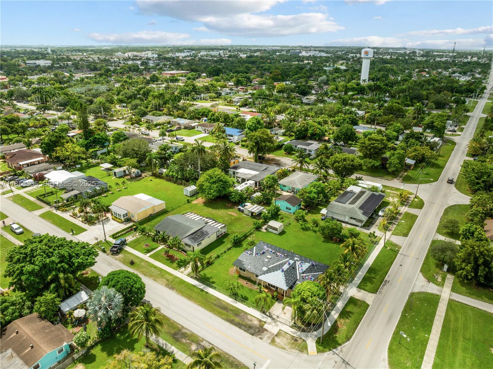 512 Northwest 13th Street Homestead, FL 33030 - Photo 33 of 39 a view of a city