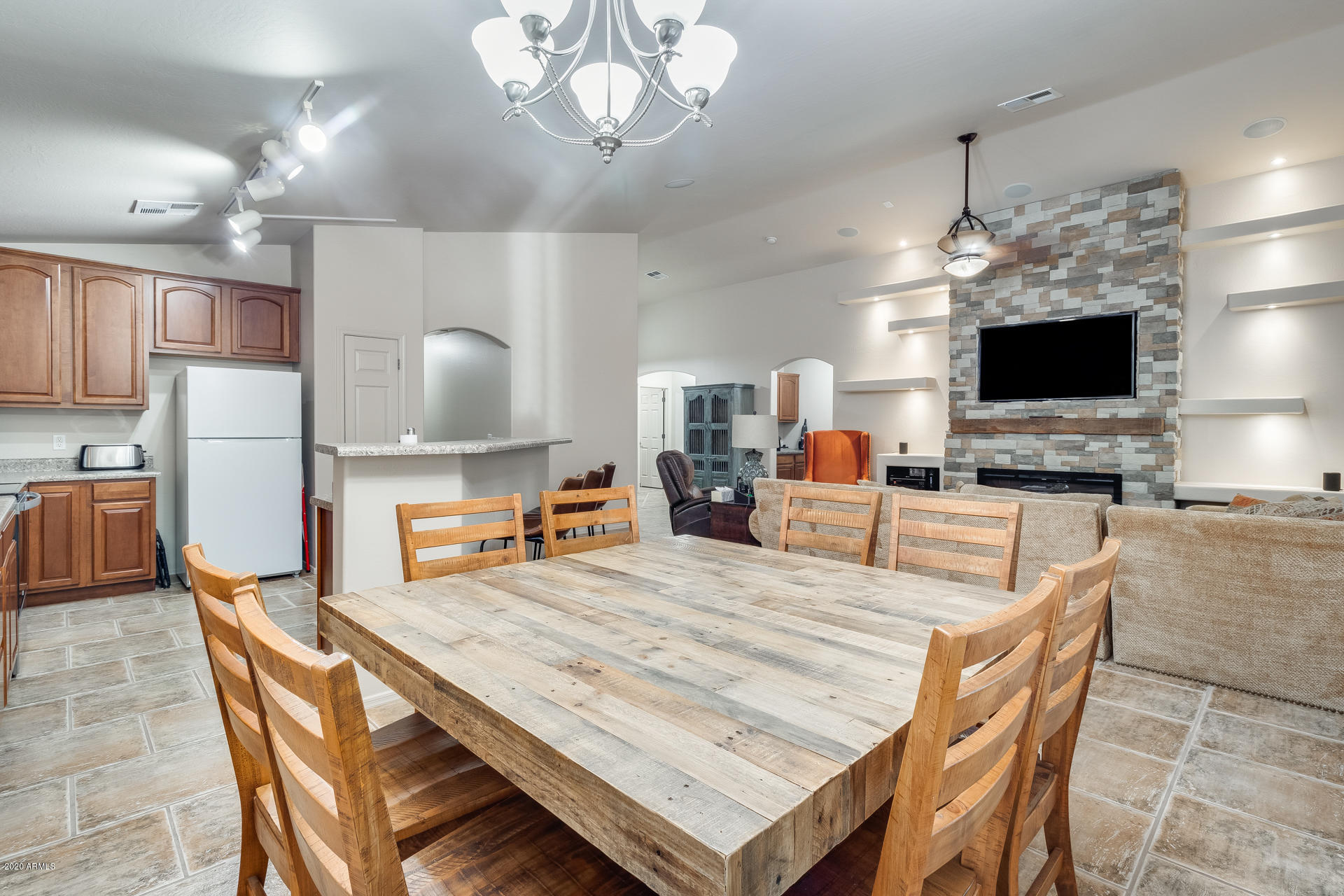 2631 West Carson Road Phoenix, AZ 85041 - Photo 17 of 41