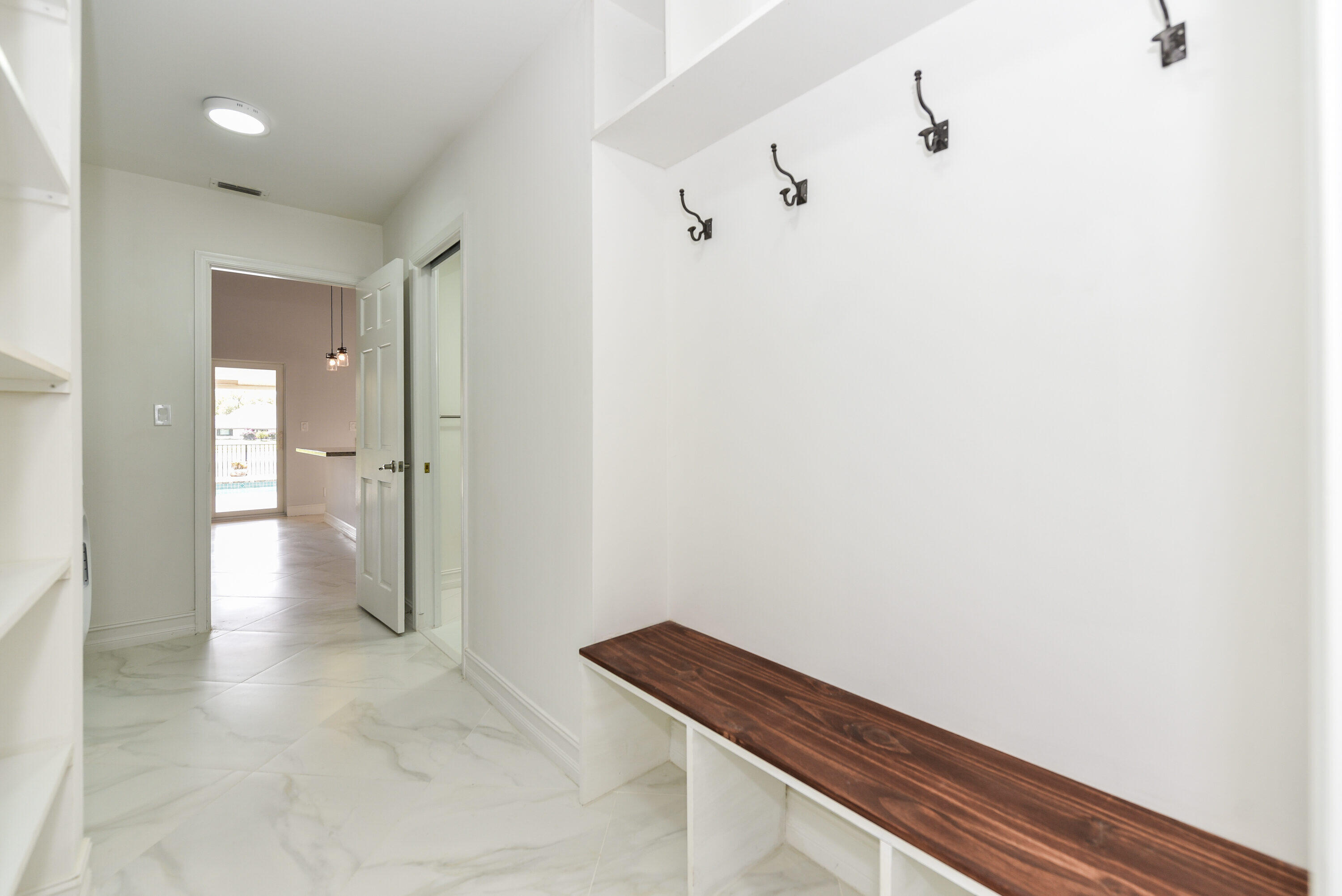 3010 St James Drive Boca Raton, FL 33434 - Photo 14 of 17 Hall