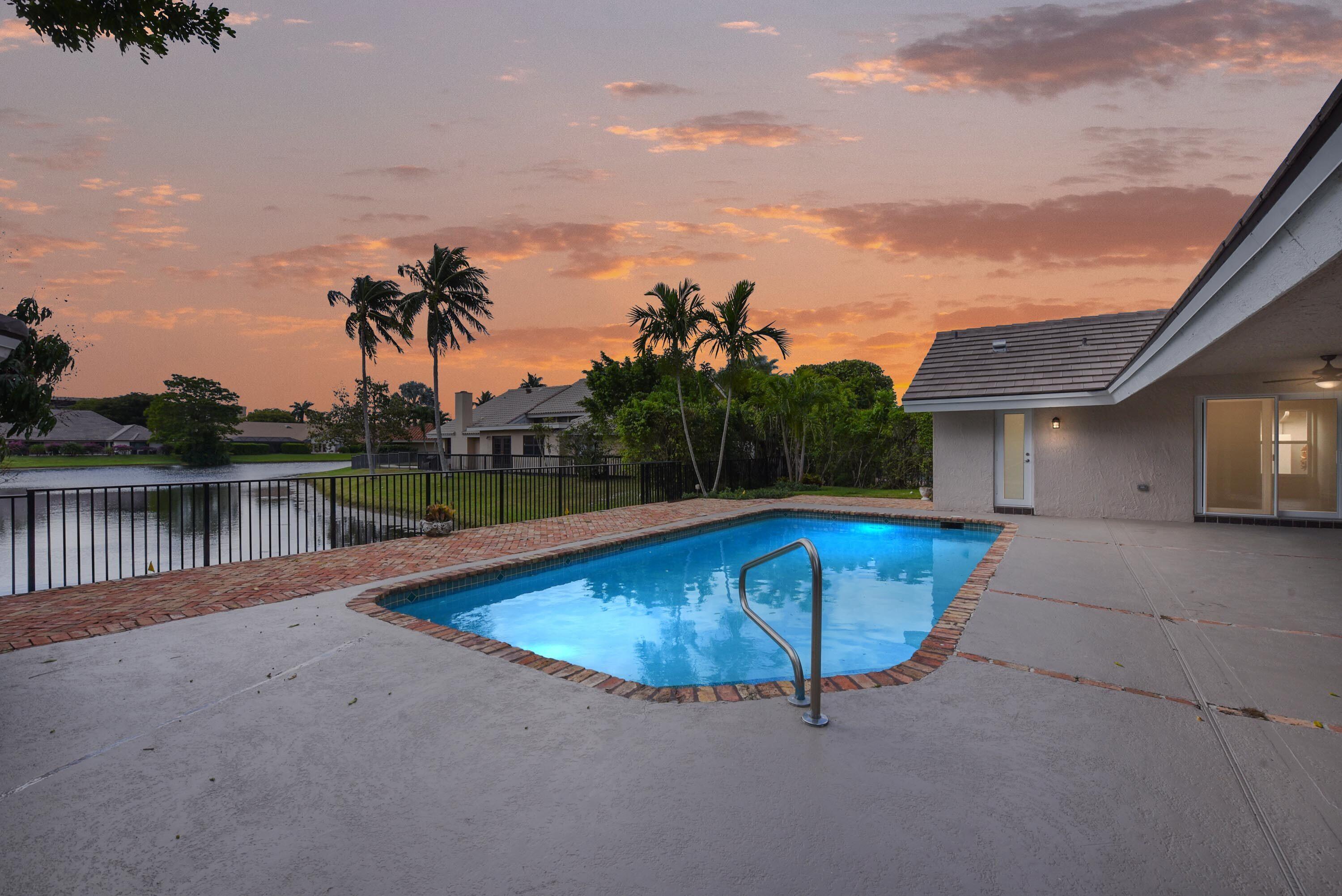 3010 St James Drive Boca Raton, FL 33434 - Photo 3 of 17 pool