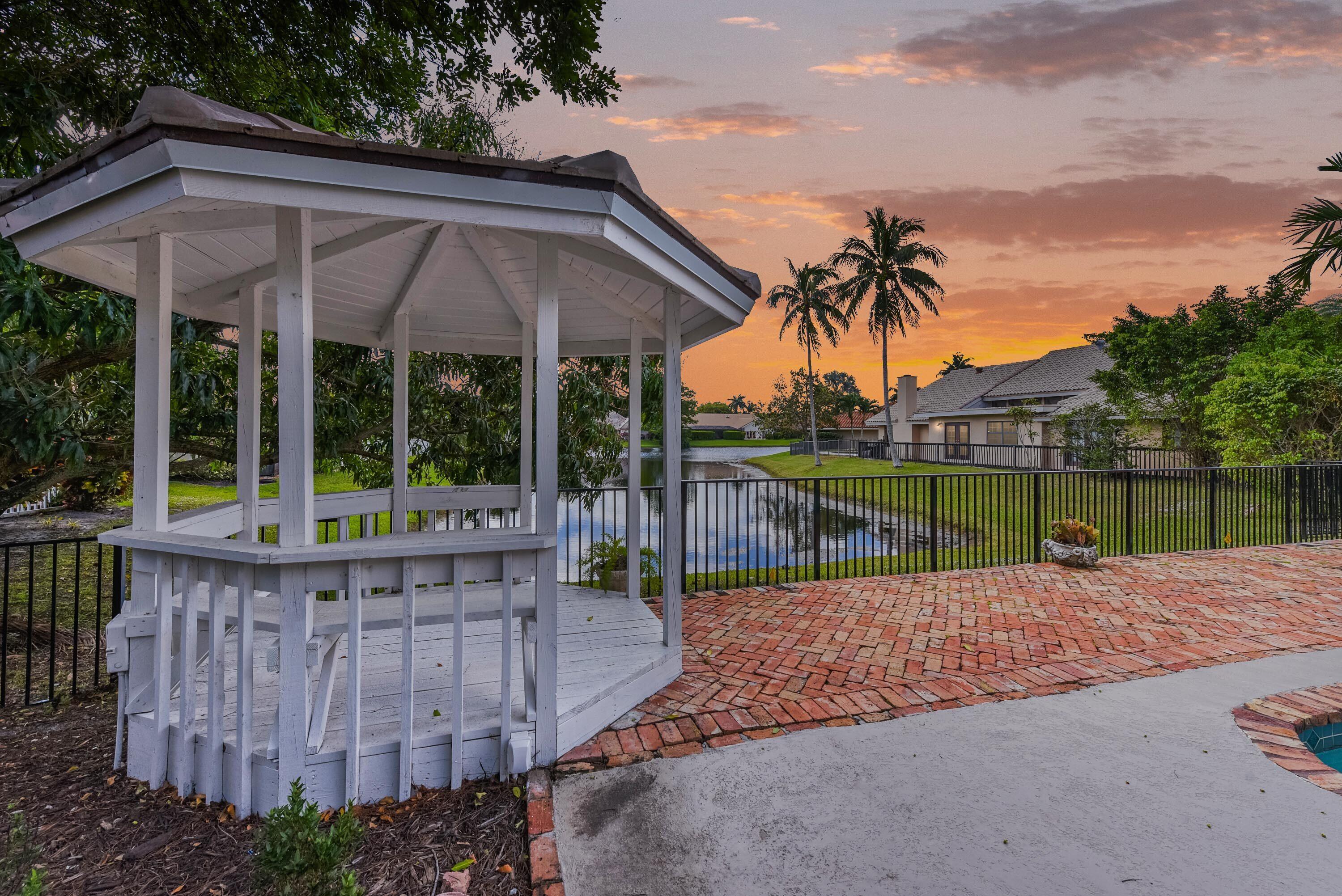 3010 St James Drive Boca Raton, FL 33434 - Photo 4 of 17 st james gazibo