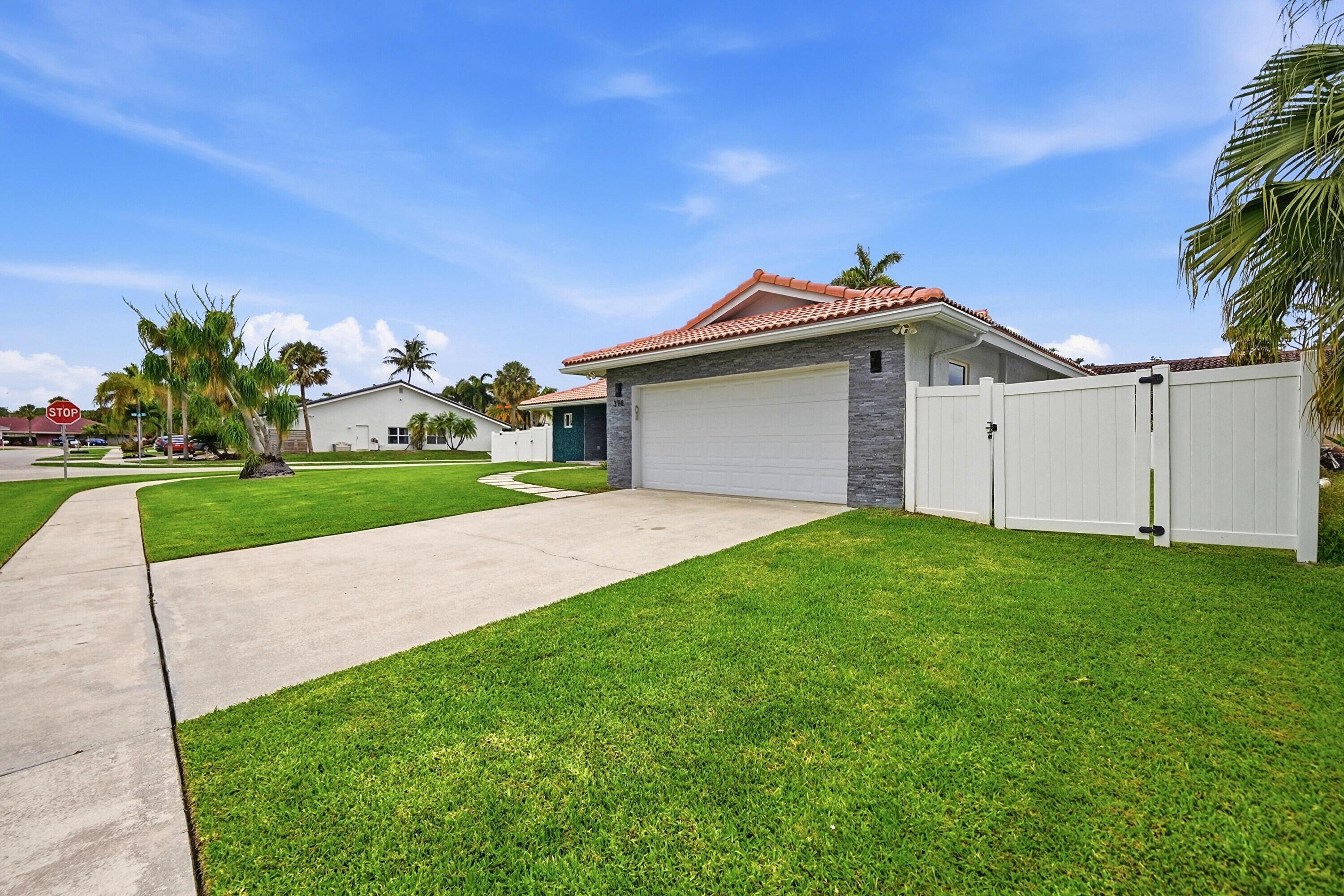 398 Northwest 22nd Avenue Boca Raton, FL 33486 - Photo 46 of 64 Front Exterior