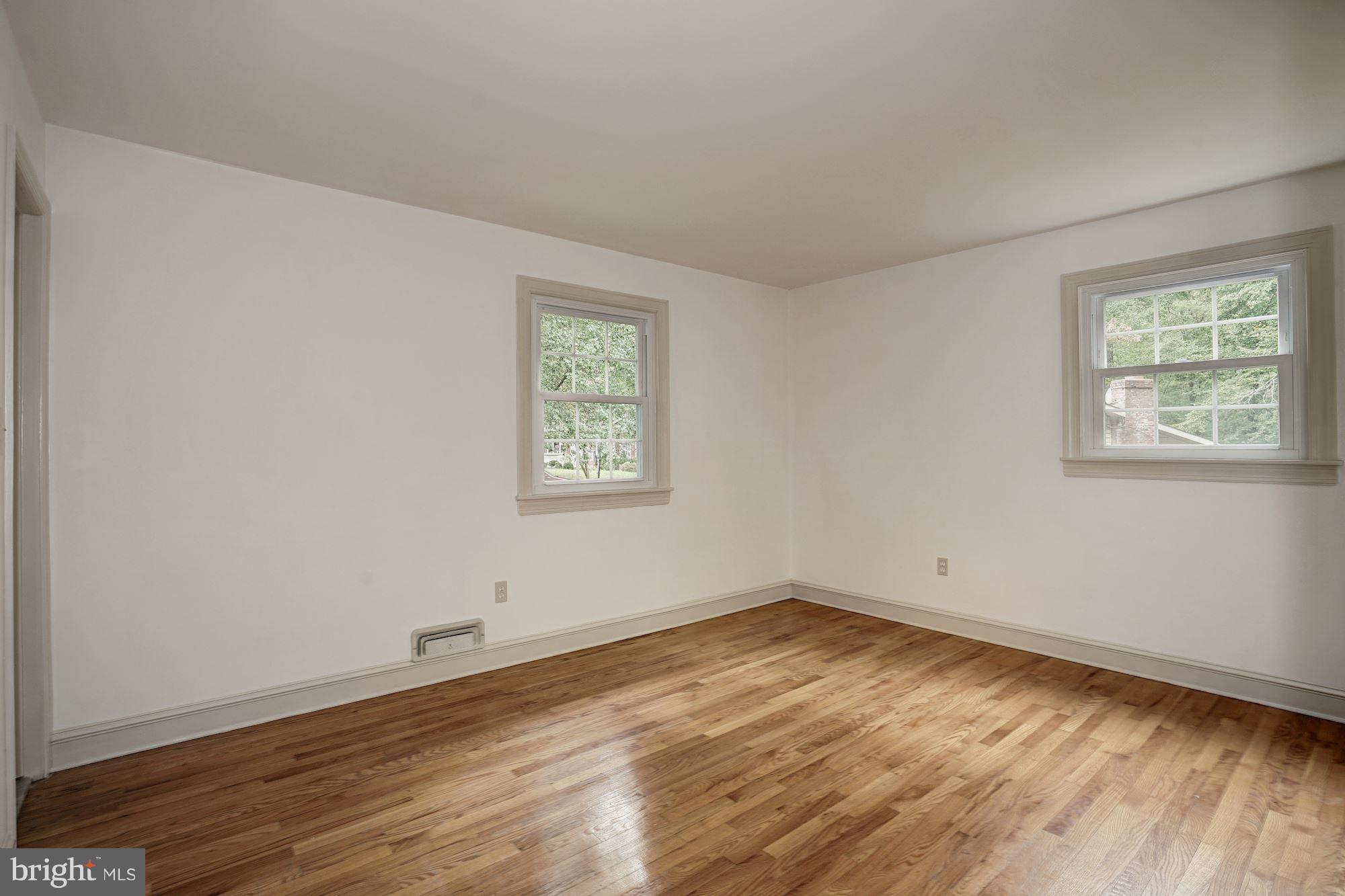 6201 Tyner Street Springfield, VA 22152 - Photo 17 of 30 Bedroom (Master): Main Level