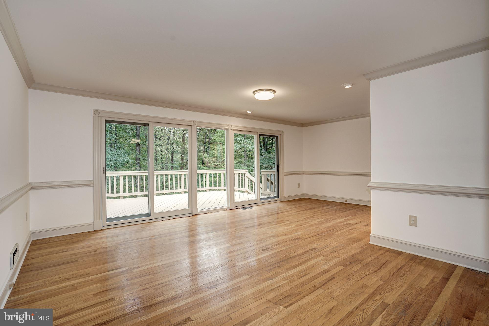 6201 Tyner Street Springfield, VA 22152 - Photo 3 of 30 Living Room